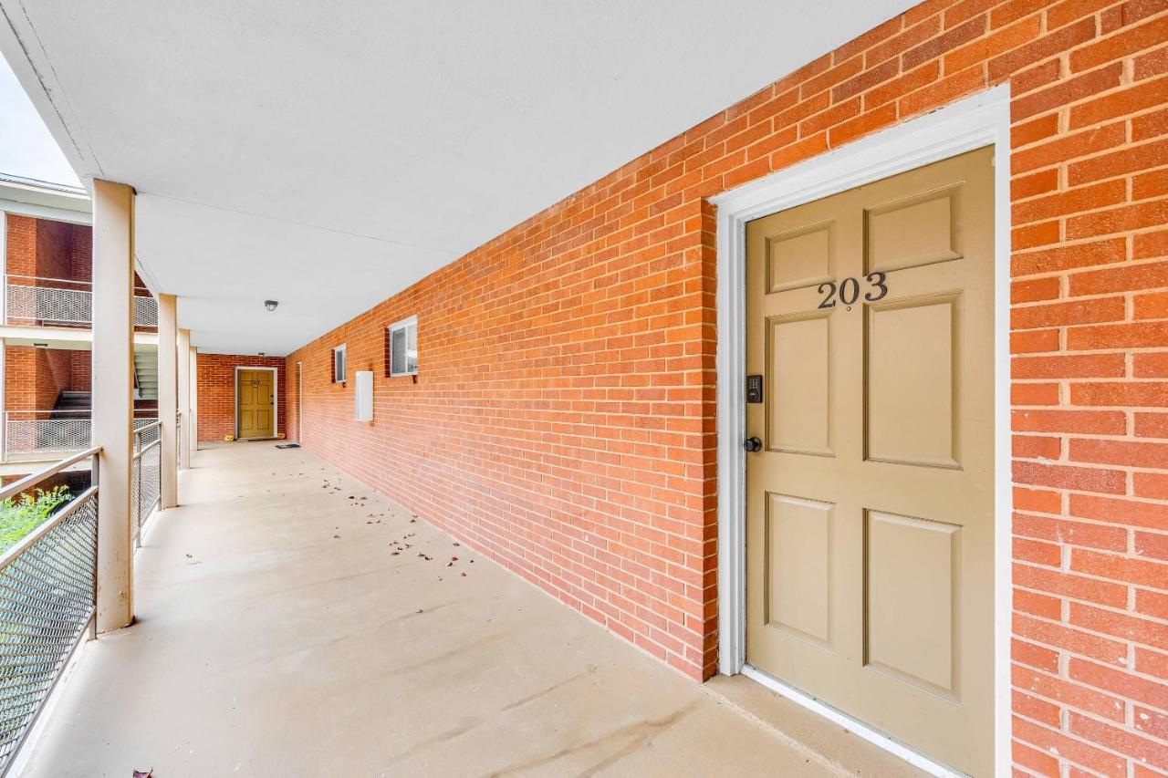 Classic City Getaway - 1 Mile Walk To Sanford Stadium! Athens Ngoại thất bức ảnh